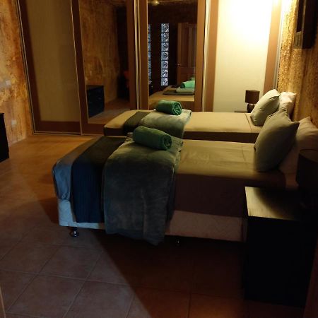 Zen Underground Villa Кубър Педи Екстериор снимка